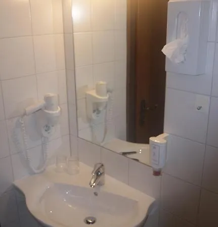 Sonnenheim Und Garni 巴德小基希海姆