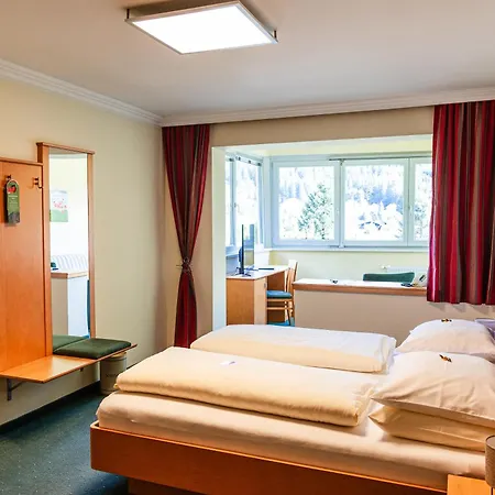Sonnenheim - Garni Hotell Bad Kleinkirchheim