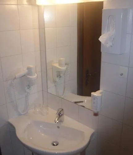 Sonnenheim Und Garni Бад-Кляйнкірхгайм